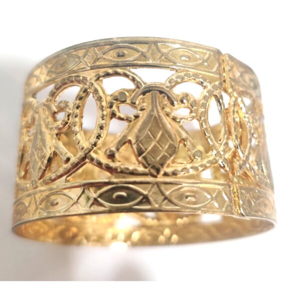 Vintage Set of 18 Gold Tone Metal Napkin Rings With Etched Design 1.75x1" NEW - Picture 6 of 12